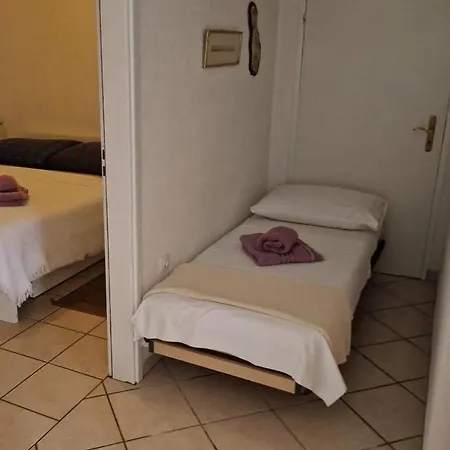 Apartment Keti 1 Nv - For 3 Persons Novi Vinodolski