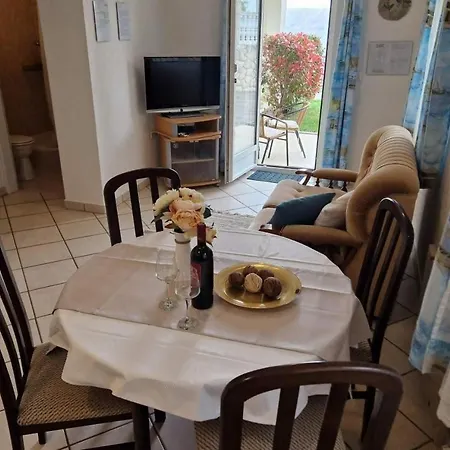 Keti 1 Nv - For 3 Persons Apartment Novi Vinodolski